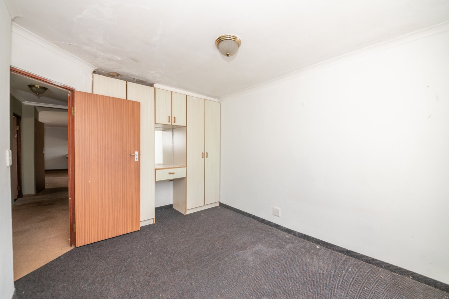 6 Bedroom Property for Sale in Pringle Bay Western Cape